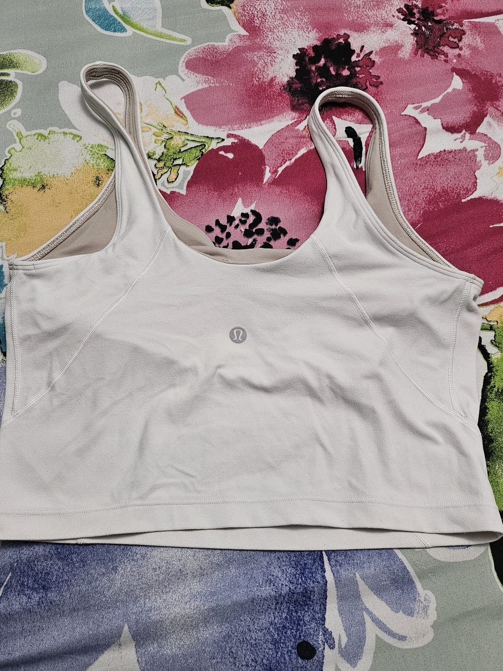 lululemon athletica White Scoop Neck Sports Bra Tank